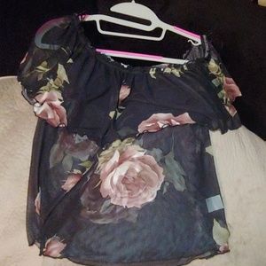 Fashion nova Floral blouse